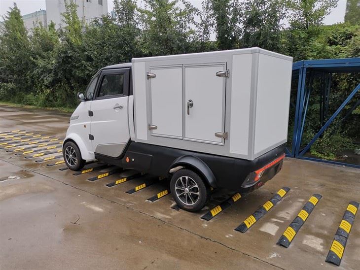 Veicoli per consegne CEE Auto elettrica J2-P